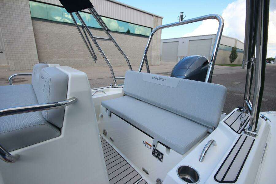 Fall Special Pricing 19ft Zodiac Yacht For Sale Fall Special Pricing 19ft Zodiac Yacht For Sale