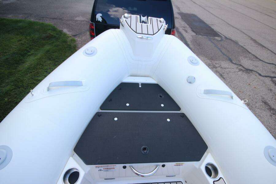 Fall Special Pricing 19ft Zodiac Yacht For Sale Fall Special Pricing 19ft Zodiac Yacht For Sale