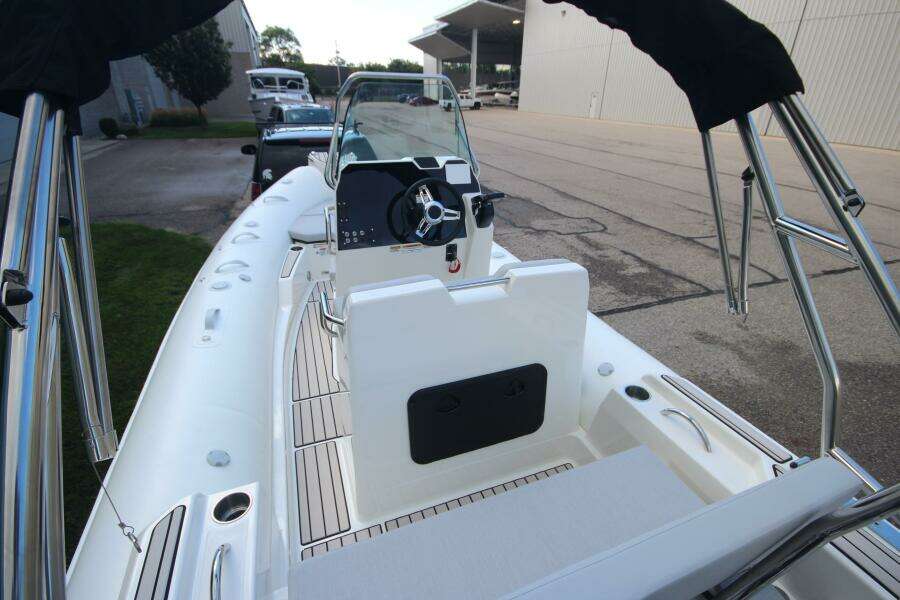 Fall Special Pricing 19ft Zodiac Yacht For Sale Fall Special Pricing 19ft Zodiac Yacht For Sale