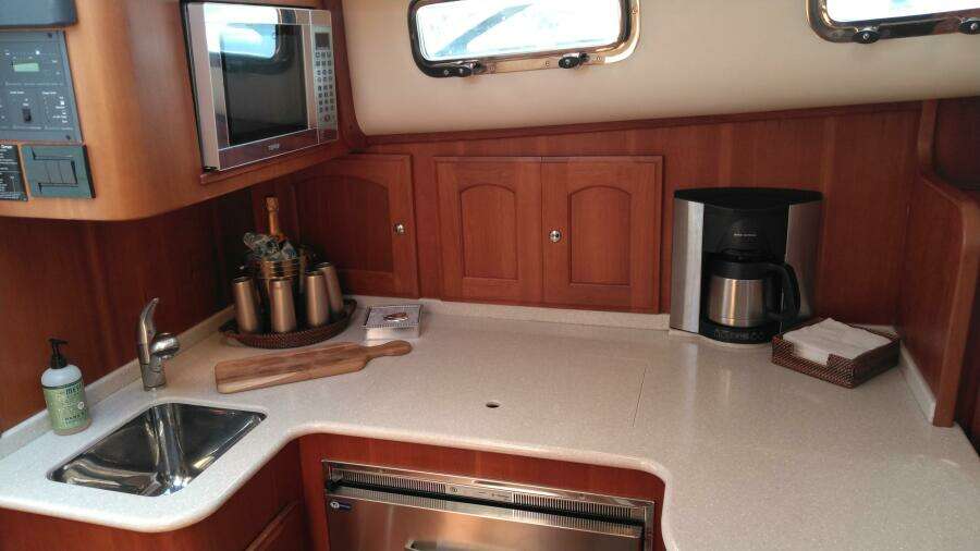 First Love 32ft Legacy Yachts Yacht For Sale