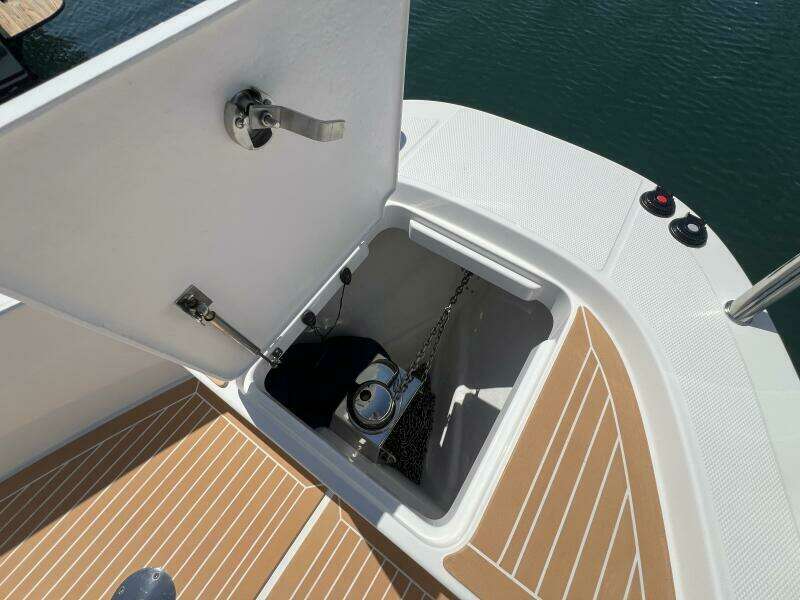 30ft Nimbus Yacht For Sale