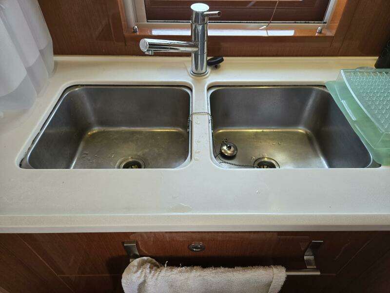 Wa 52ft Beneteau Yacht For Sale