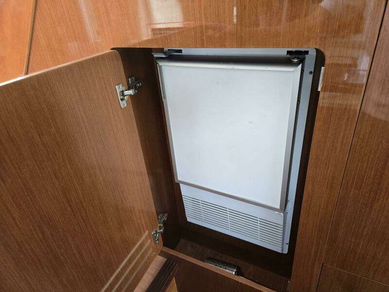 Wa 52ft Beneteau Yacht For Sale