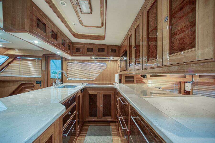KNOT R O KY HOME 57ft Marlow Yacht For Sale
