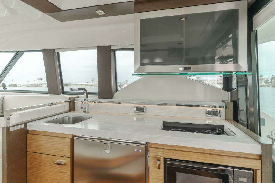 CHAPTER THREE 44ft Tiara Yachts Yacht For Sale