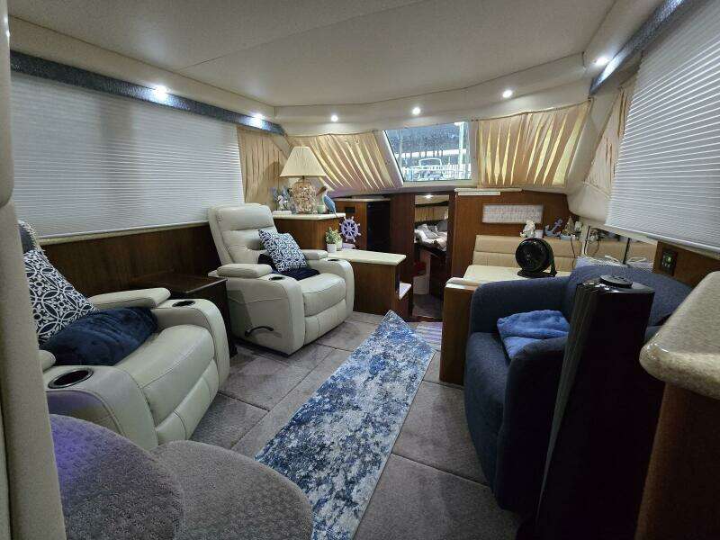 Malissa 35ft Carver Yacht For Sale