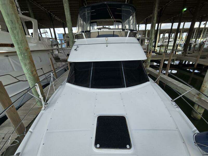 Malissa 35ft Carver Yacht For Sale