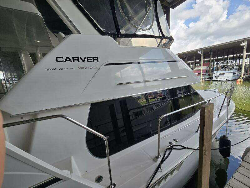 Malissa 35ft Carver Yacht For Sale