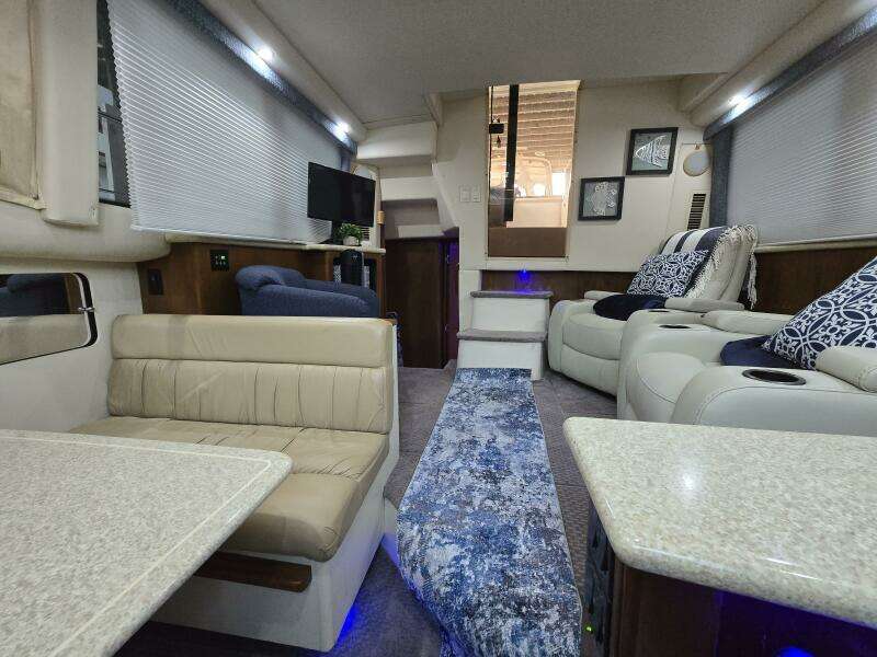 Malissa 35ft Carver Yacht For Sale