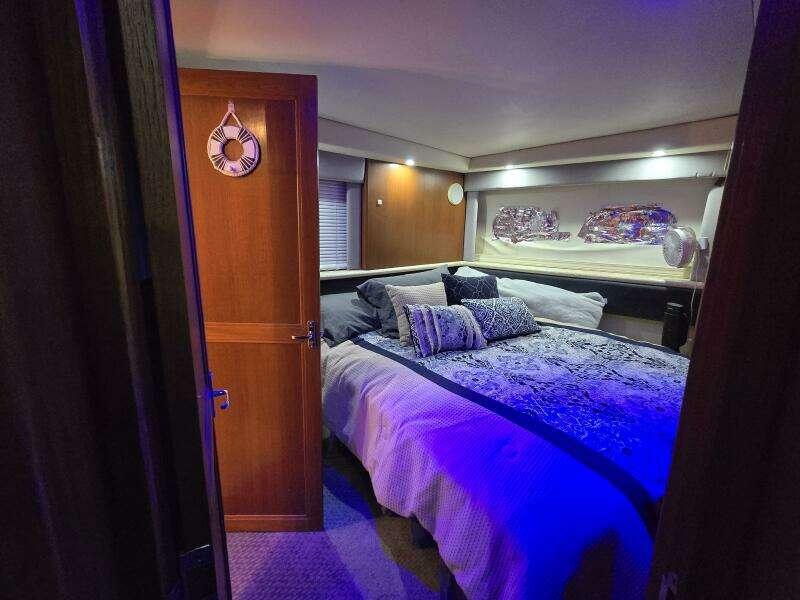 Malissa 35ft Carver Yacht For Sale