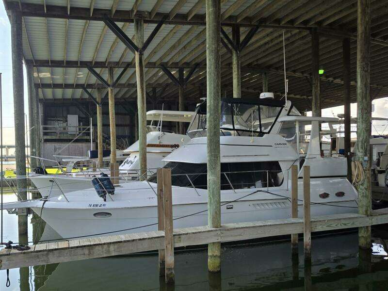 Malissa 35ft Carver Yacht For Sale