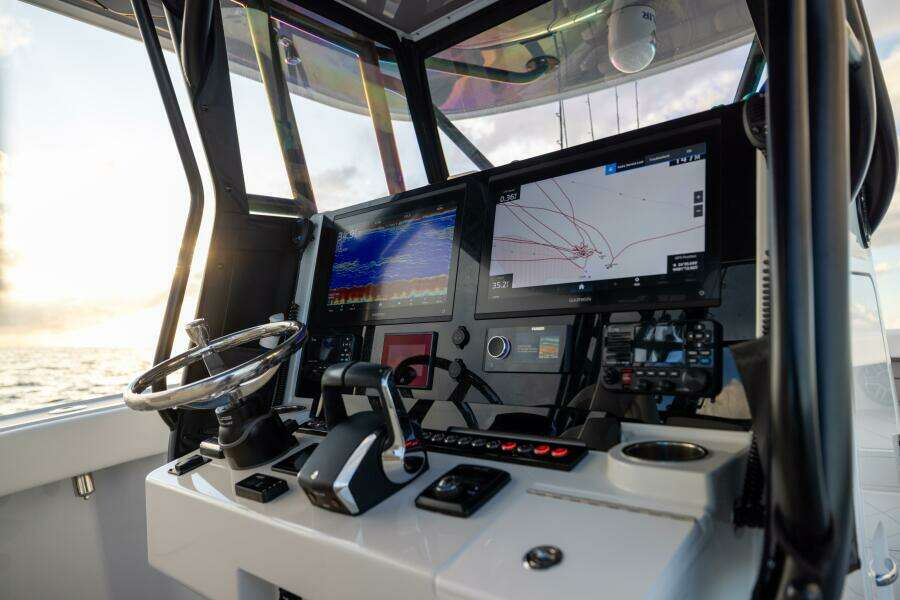 34ft Freeman Yacht For Sale