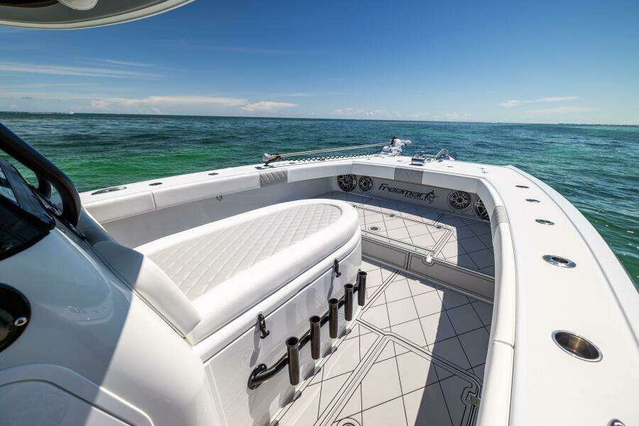 34ft Freeman Yacht For Sale