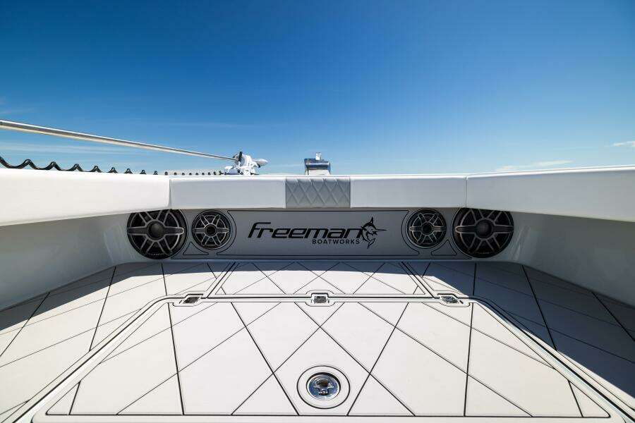 34ft Freeman Yacht For Sale