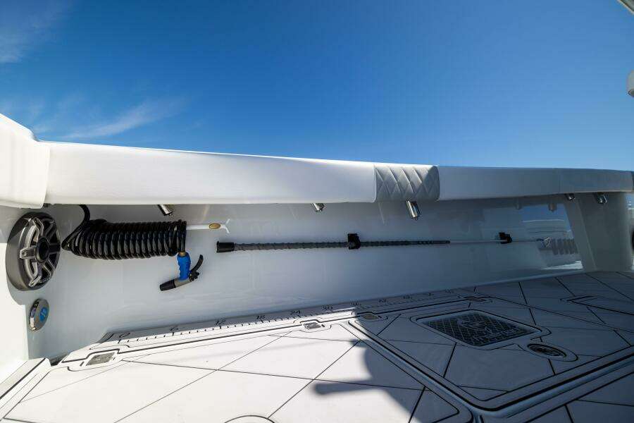 34ft Freeman Yacht For Sale