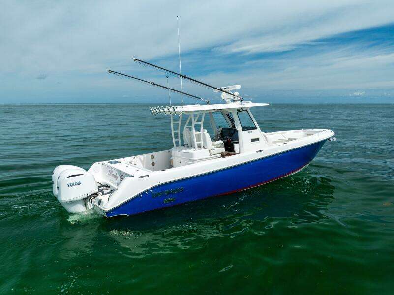 33ft Everglades Yacht For Sale