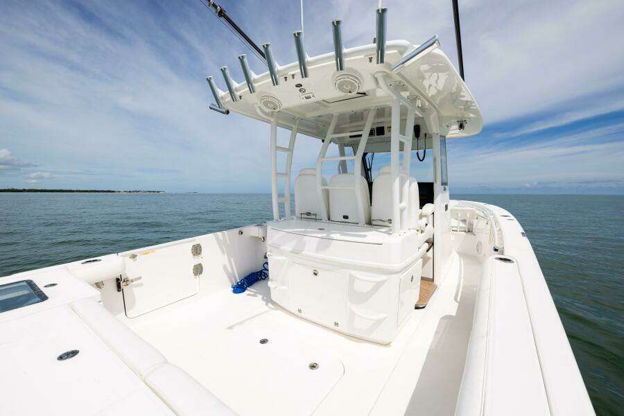 33ft Everglades Yacht For Sale