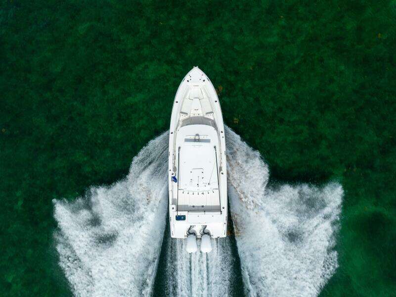 33ft Everglades Yacht For Sale