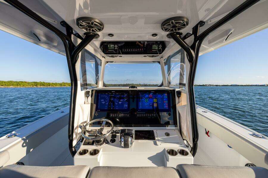37ft Freeman Yacht For Sale