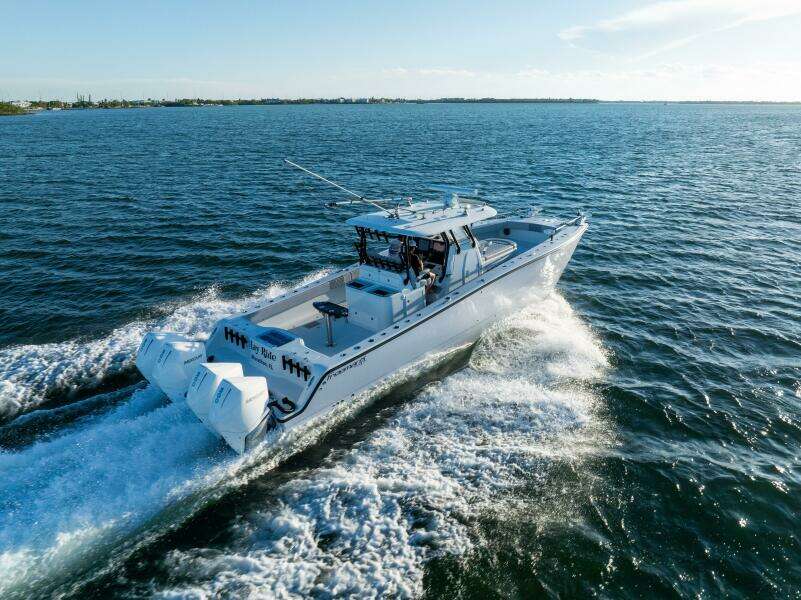 37ft Freeman Yacht For Sale