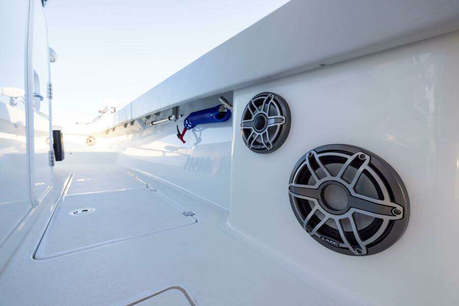 37ft Freeman Yacht For Sale