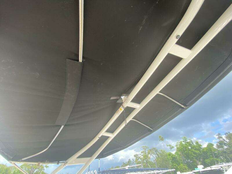 Stow A Way 27ft Sea Ray Yacht For Sale