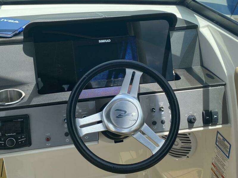 Stow A Way 27ft Sea Ray Yacht For Sale