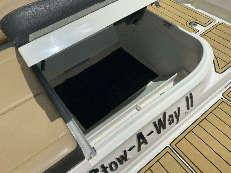 Stow A Way 27ft Sea Ray Yacht For Sale