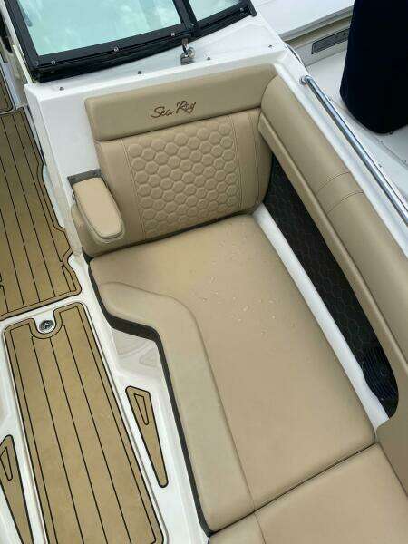Stow A Way 27ft Sea Ray Yacht For Sale