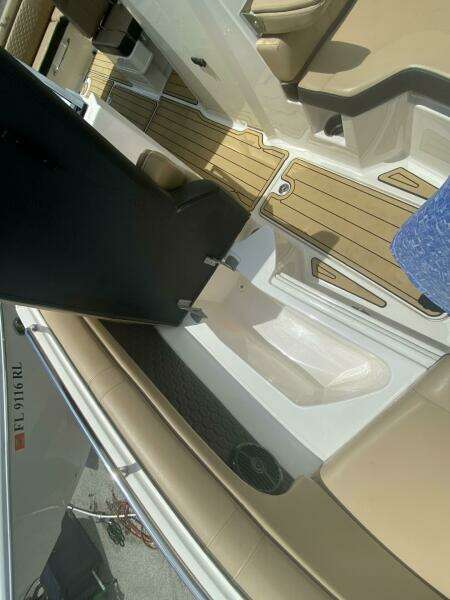 Stow A Way 27ft Sea Ray Yacht For Sale