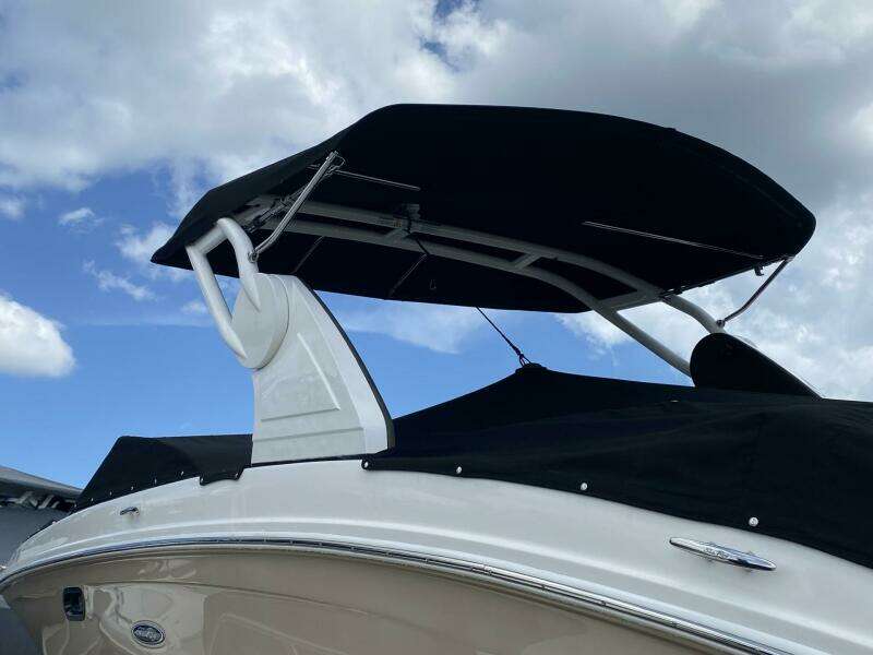 Stow A Way 27ft Sea Ray Yacht For Sale