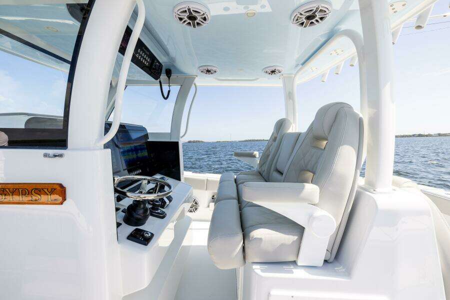 35ft Freeman Yacht For Sale