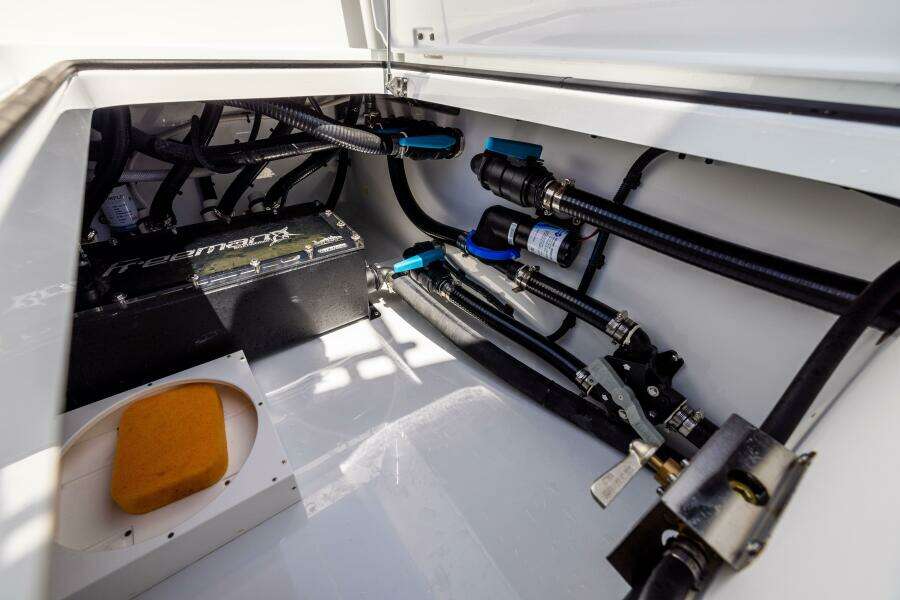 35ft Freeman Yacht For Sale