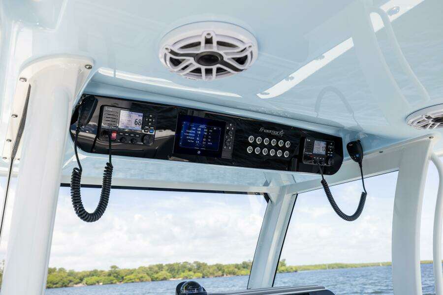35ft Freeman Yacht For Sale