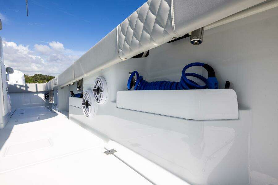 35ft Freeman Yacht For Sale