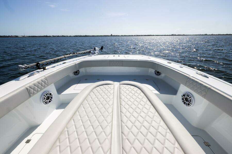 35ft Freeman Yacht For Sale