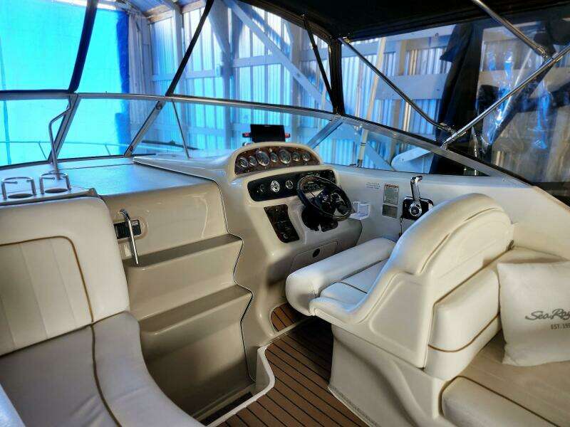 SLAINTE 27ft Sea Ray Yacht For Sale