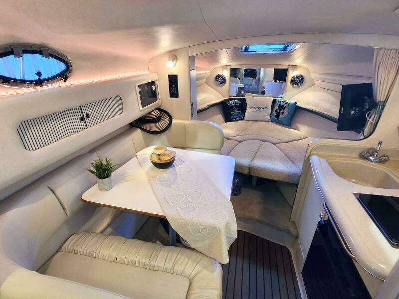 SLAINTE 27ft Sea Ray Yacht For Sale