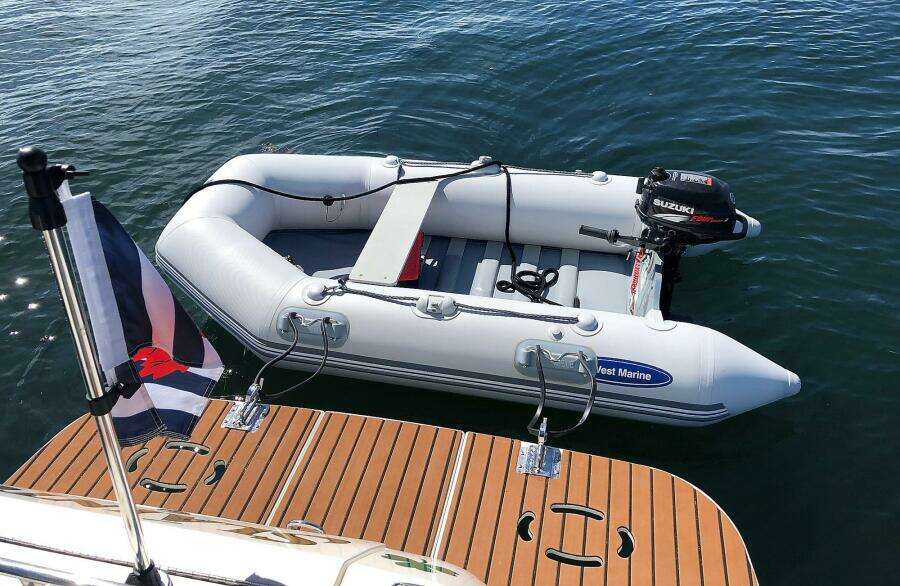 SLAINTE 27ft Sea Ray Yacht For Sale