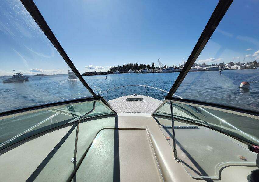 SLAINTE 27ft Sea Ray Yacht For Sale