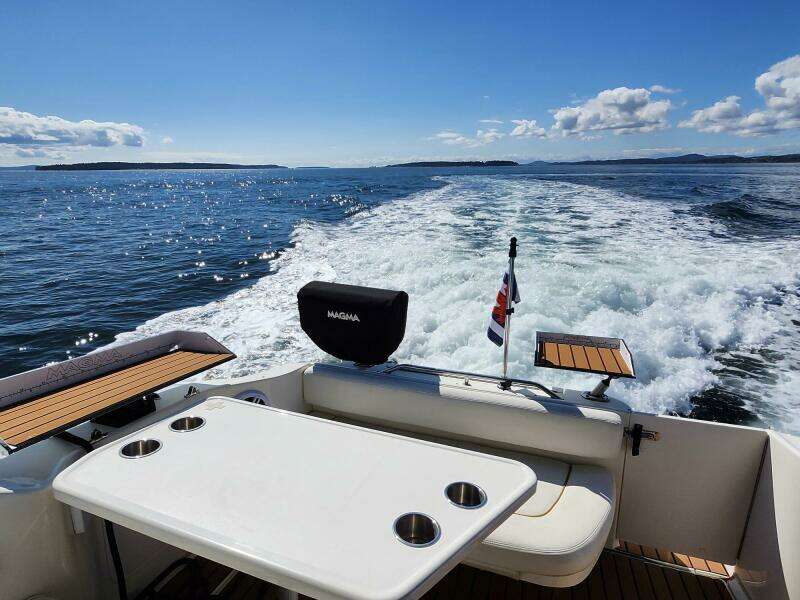 SLAINTE 27ft Sea Ray Yacht For Sale