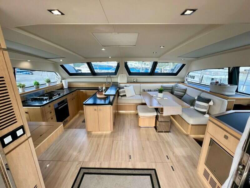 2021-privilege-510-sail-9896768-20250805095014258-1.jpg