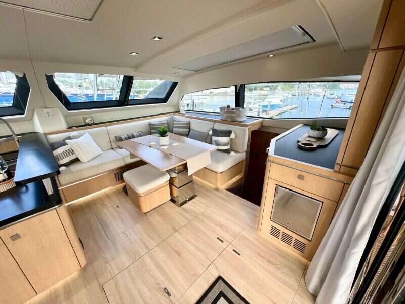2021-privilege-510-sail-9896768-20250805095020601-1.jpg