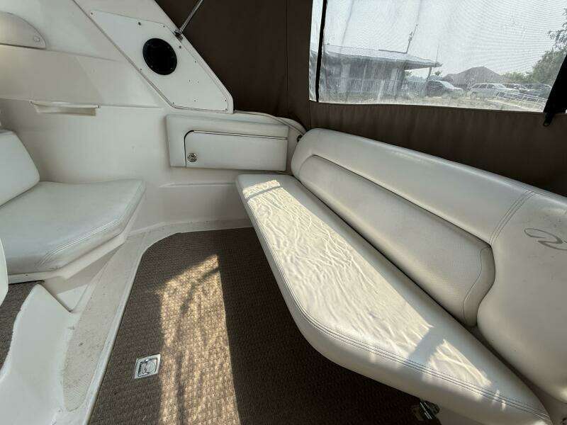 28ft Regal Yacht For Sale