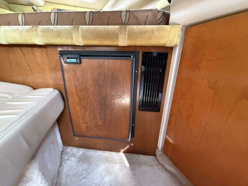28ft Regal Yacht For Sale