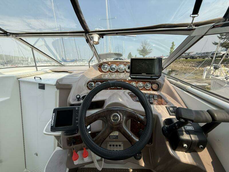 28ft Regal Yacht For Sale