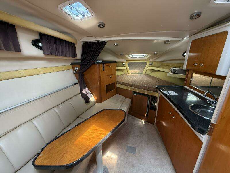 28ft Regal Yacht For Sale