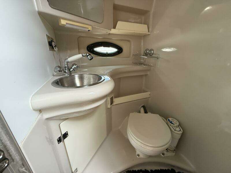 28ft Regal Yacht For Sale