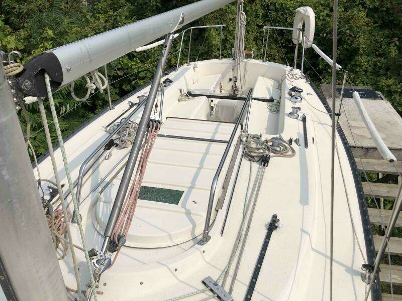 LITTLE NOKKEN 33ft Tartan Yacht For Sale