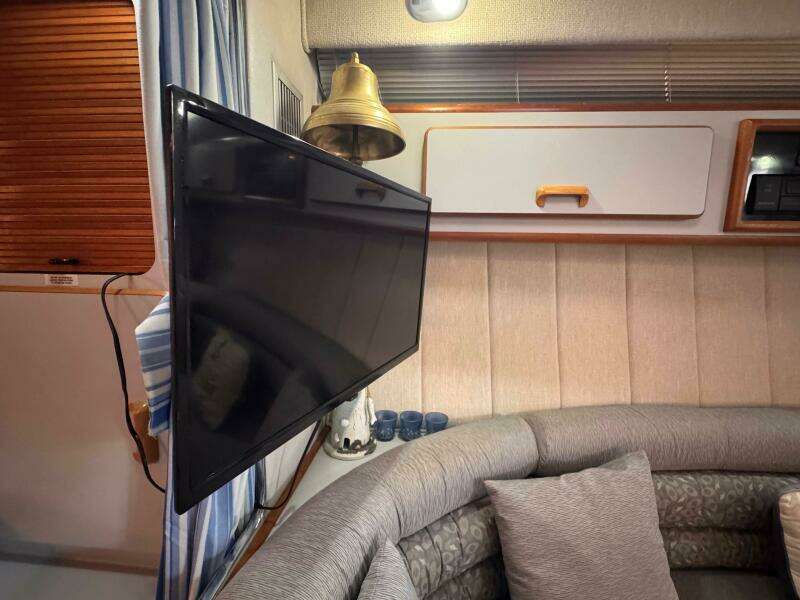 35ft Sea Ray Yacht For Sale